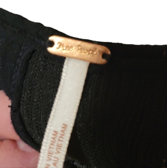 Free People fire island lace crochet women's XS extra small in black - Picture 7 of 7